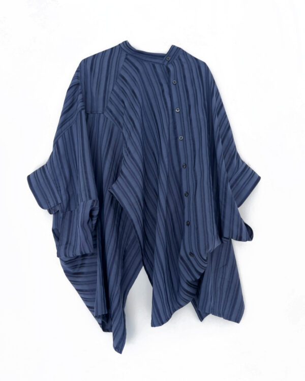 Blue Lines Tilted shirt