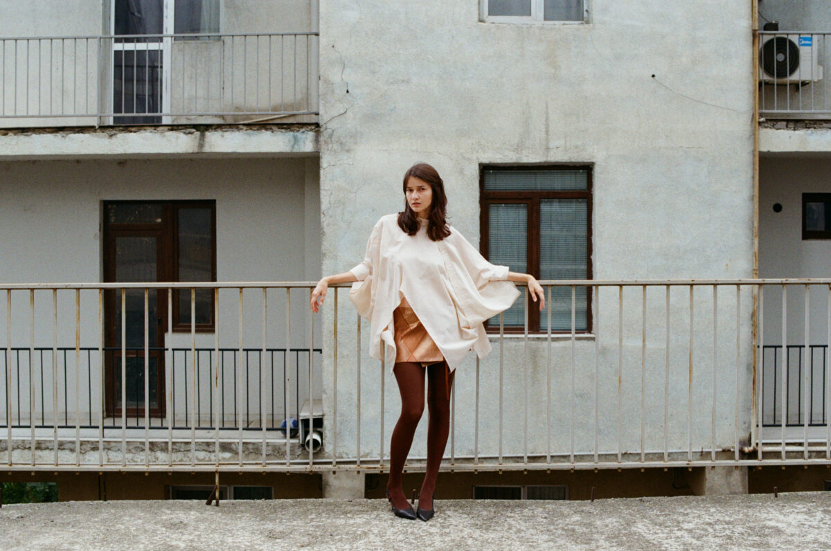 Sand Tilted shirt - Image 4